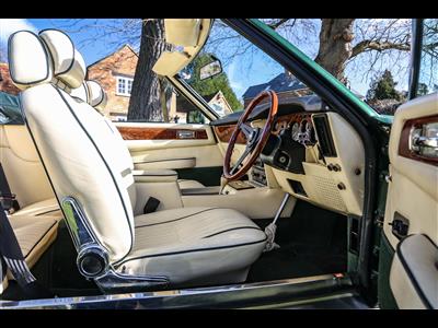 Aston Martin+V8 Volante